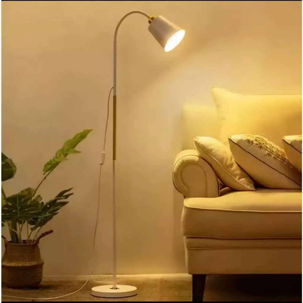 Luminária de Chão em Led Ajustável Hoffa