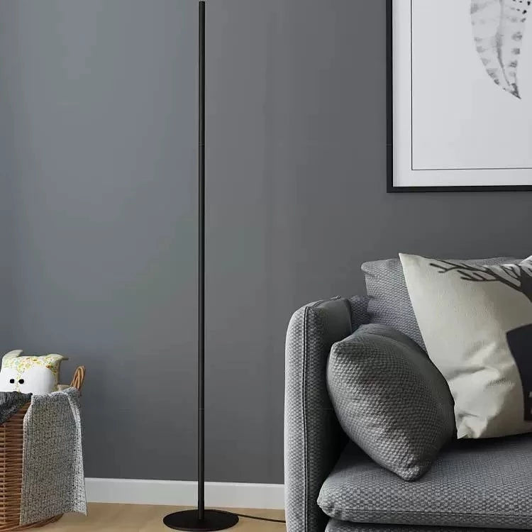 Luminária de Chão em Led Nordica