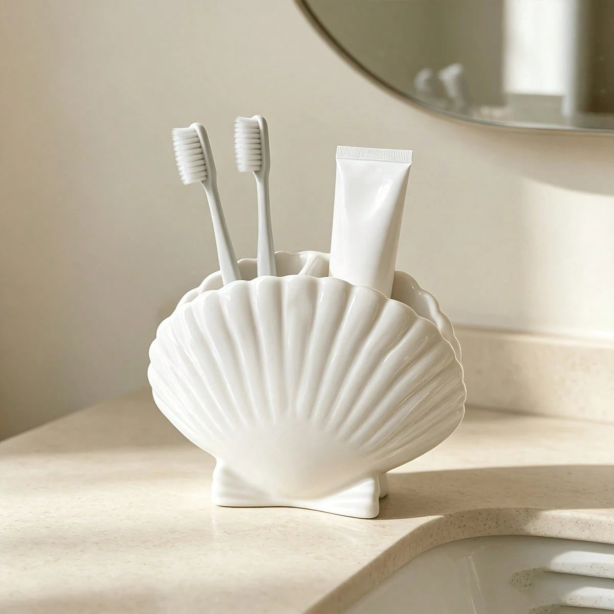 Organizador Porta-Escovas em Resina Concha – Elegância e Organização para o Banheiro