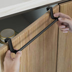 Suporte para pano de prato em uso na cozinha