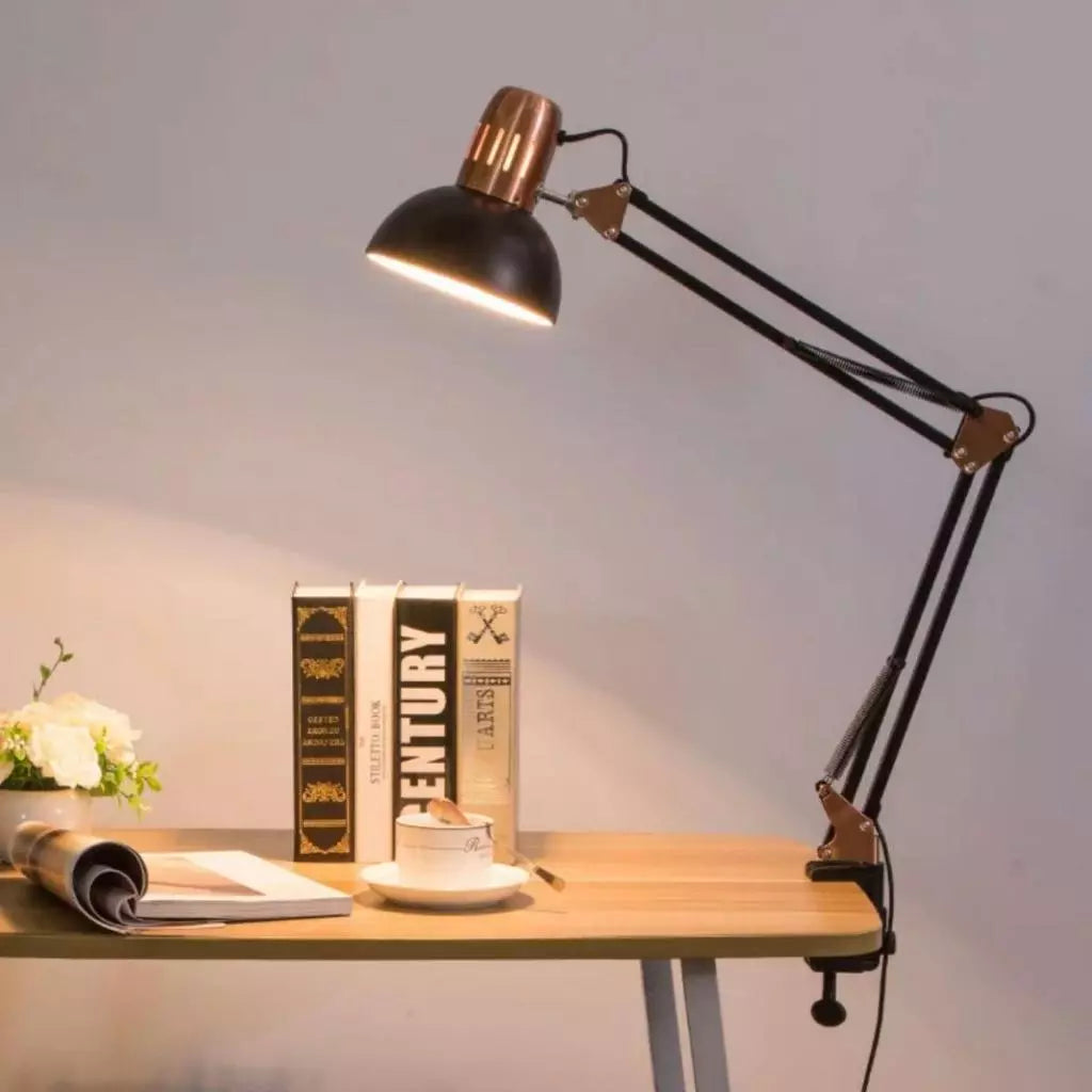 Luminária de Mesa Articulada Pixar