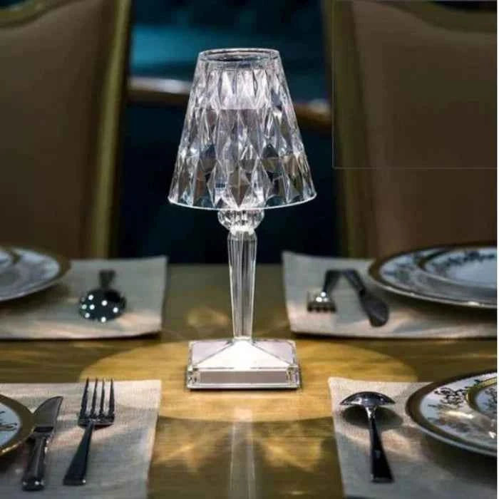 Luminária de Mesa em Led Cristal