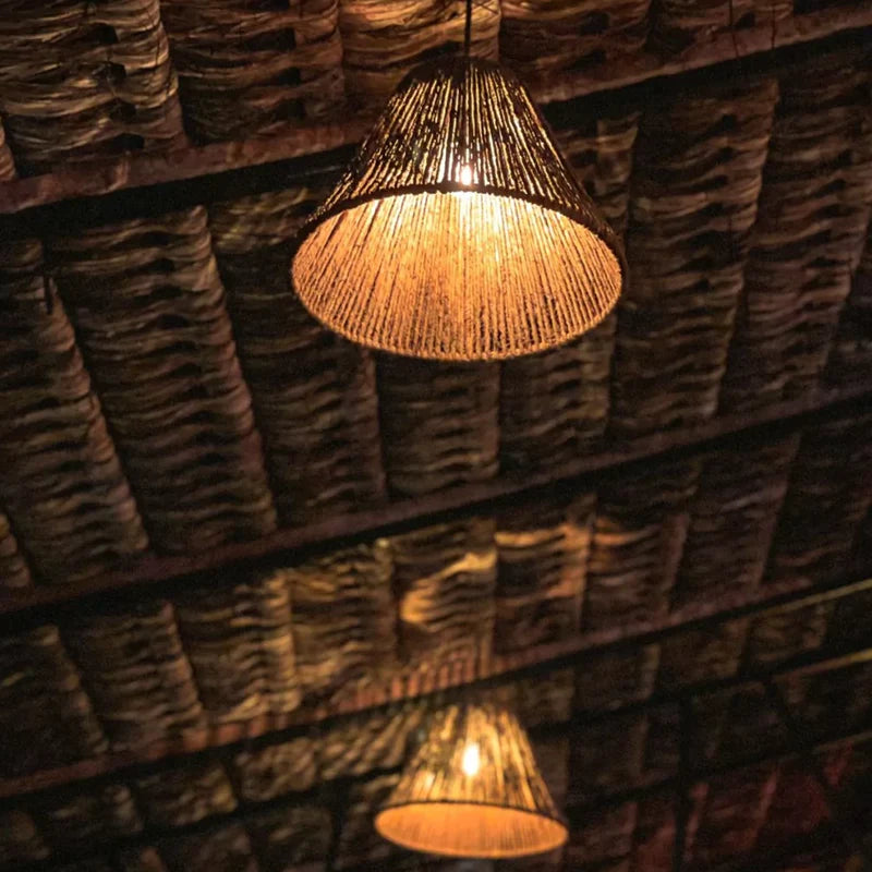 Luminária Pendente Palha Cone 35cm Artesanal - Casa Stony