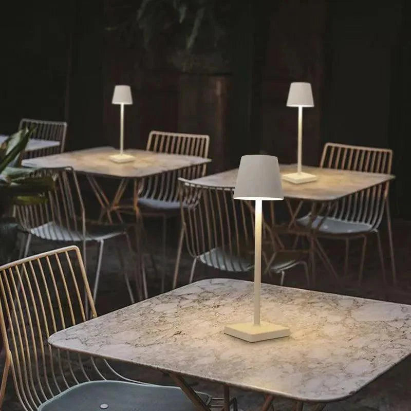 Luminária de Mesa Sem Fio Decorativa Dimerizável - Casa Stony