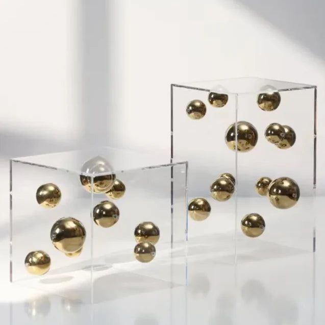 Caixa Decorativa em Acrílico com Bolas em Metal - Casa Stony