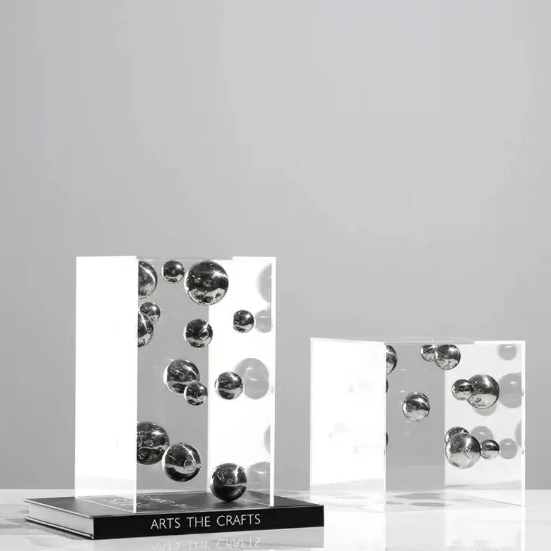 Caixa Decorativa em Acrílico com Bolas em Metal - Casa Stony