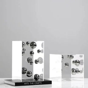 Caixa Decorativa em Acrílico com Bolas em Metal