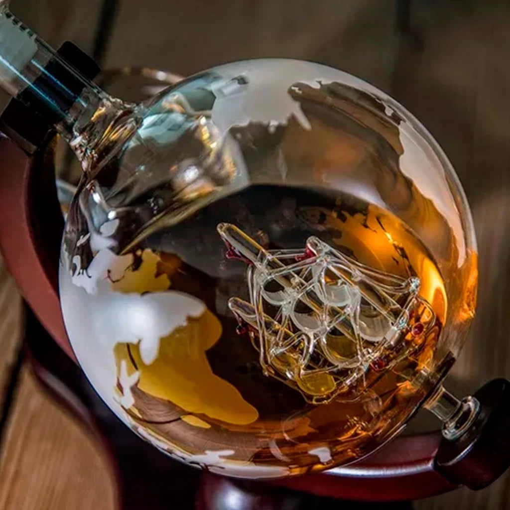 Decanter de Bebidas em Forma de Globo de Vidro Borosilicato