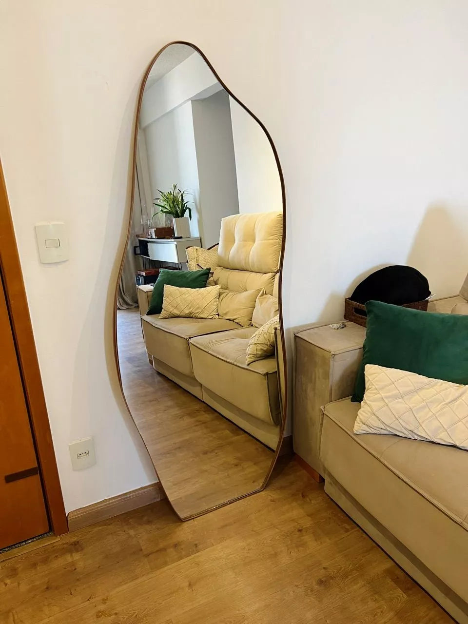 Espelho Orgânico Grande com Moldura em Alumínio 170x70cm - Casa Stony