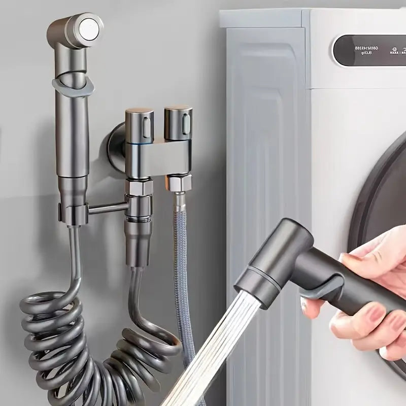 Ducha higiênica com spray de alta pressão regulável