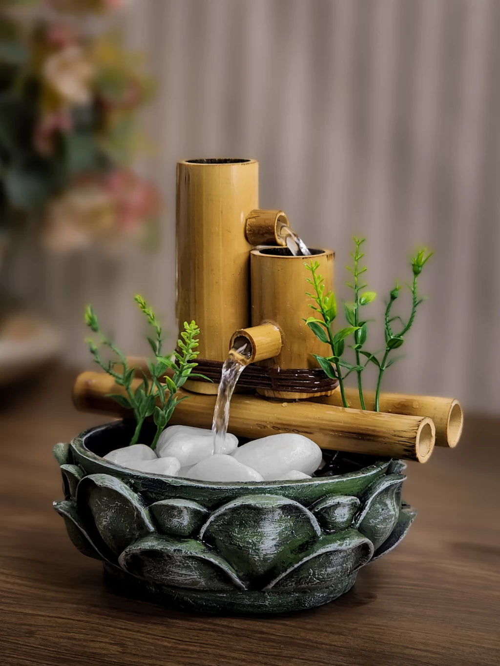 Fonte de Água Decoração Bambu Lotus