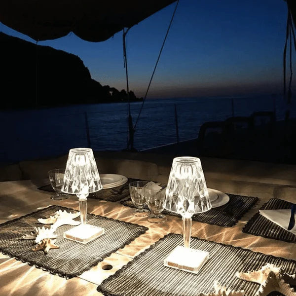 Luminária de Mesa em Led Cristal