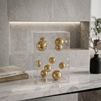 Caixa Decorativa em Acrílico com Bolas em Metal
