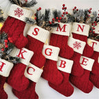 Enfeite de Natal meia com letra do alfabeto 18 x 14 cm